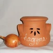 Hagymatartó terrakotta
