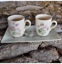 Tálca - mályva/lila-virágos - téglalap alakú (bögre nélkül) Tálca - mályva/lila-virágos - téglalap alakú (bögre nélkül)