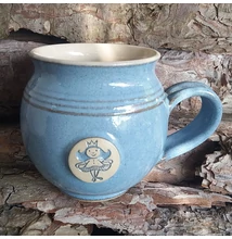 Világoskék királylányos bögre - közepes, emblémás