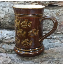 Barna halas bögre - nyomott mintás