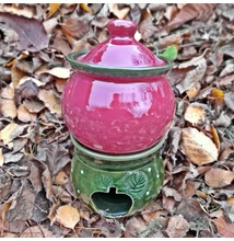 Almasütő 2. - bordó  pötyökkel 