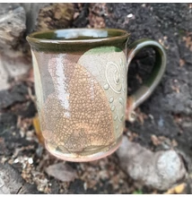 Barna díszes bögre1.