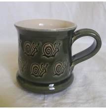 Zöld csigás bögre - kicsi, nyomott mintás